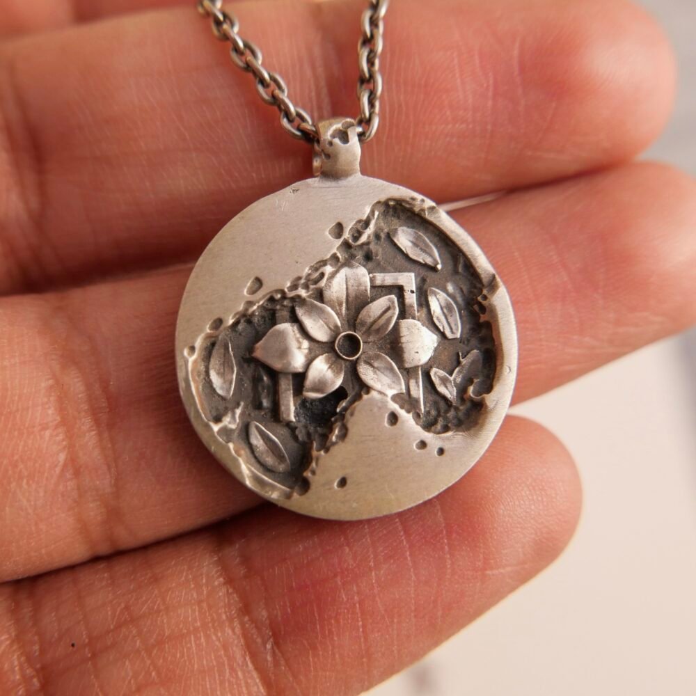 6ft under pendant